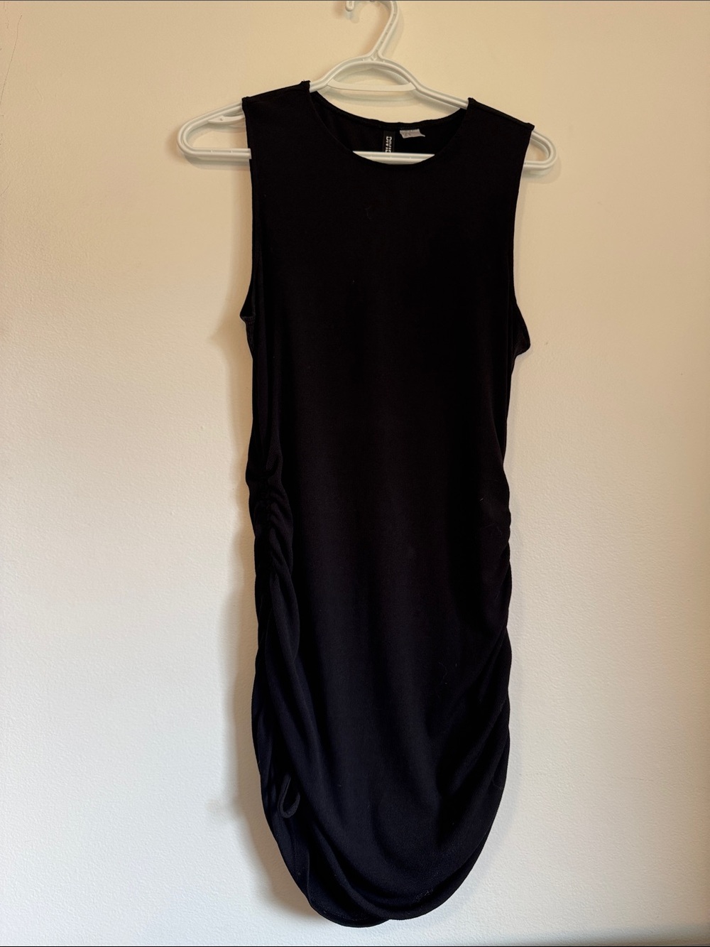 H&M Black Sleeveless Ruched Midi Dress